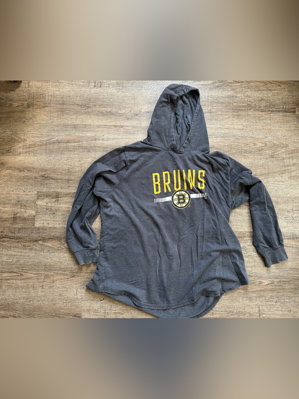 Women’s Boston Bruins Lightweight Pullover Hoodie- Size 1X Fanatics